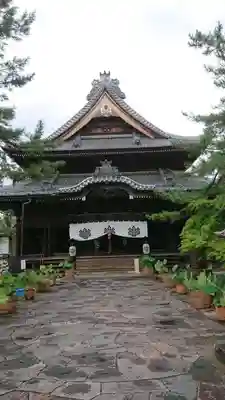 信濃國分寺の本殿・本堂