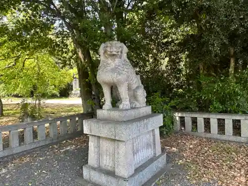 讃岐宮 香川縣護國神社の狛犬