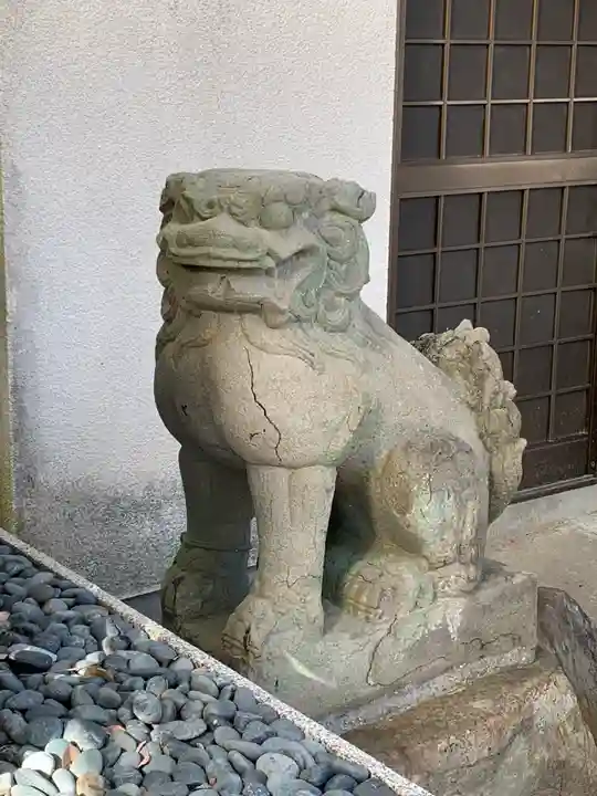 熊野神社の狛犬