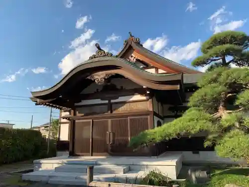 東泉寺の本殿・本堂