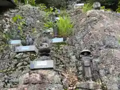 岩戸弘法弘峰寺の仏像