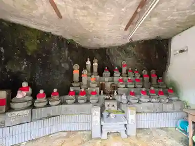 祖谷川地蔵(徳島県)