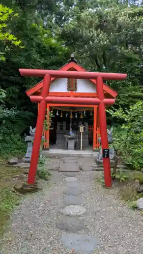 春日山神社の{uncategorized: "未分類", other: "その他", undefined: "問題あり", building: "その他建物", grave: "お墓", sacred_gate: "鳥居", guardian: "狛犬", statue: "像", buddha: "仏像", history: "歴史", nature: "自然", garden: "庭園", animal: "動物", pagoda: "塔", temizu: "手水舎", mountain_gate: "山門・神門", sanctuary: "本殿・本堂", subordinate: "末社・摂社", art: "芸術", scenery: "景色", jizo: "地蔵", ema: "絵馬", goshuin: "御朱印", omikuji: "おみくじ", items: "授与品その他", amulet: "お守り", goshuincho: "御朱印帳", eats: "食事", festival: "お祭り", votive_dance: "神楽", shichigosan: "七五三参", wedding: "結婚式", experience: "体験その他", initially: "初詣", around: "周辺", anti_infection: "感染症対策"}