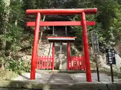 事任八幡宮の末社