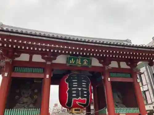 浅草寺の山門