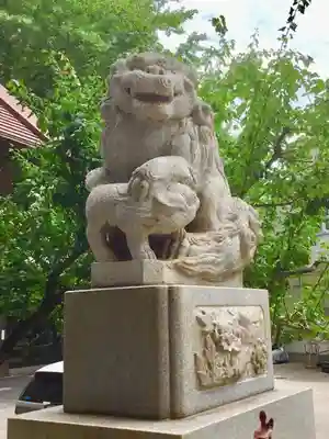 高円寺氷川神社の狛犬