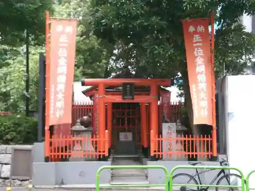 金綱稲荷神社の鳥居