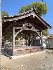 六條八幡宮の建物その他