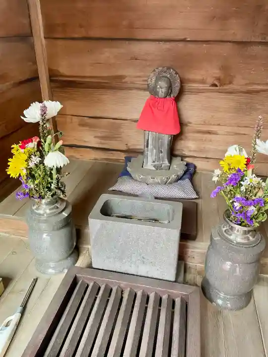 妙極院の{uncategorized: "未分類", other: "その他", undefined: "問題あり", building: "その他建物", grave: "お墓", sacred_gate: "鳥居", guardian: "狛犬", statue: "像", buddha: "仏像", history: "歴史", nature: "自然", garden: "庭園", animal: "動物", pagoda: "塔", temizu: "手水舎", mountain_gate: "山門・神門", sanctuary: "本殿・本堂", subordinate: "末社・摂社", art: "芸術", scenery: "景色", jizo: "地蔵", ema: "絵馬", goshuin: "御朱印", omikuji: "おみくじ", items: "授与品その他", amulet: "お守り", goshuincho: "御朱印帳", eats: "食事", festival: "お祭り", votive_dance: "神楽", shichigosan: "七五三参", wedding: "結婚式", experience: "体験その他", initially: "初詣", around: "周辺", anti_infection: "感染症対策"}