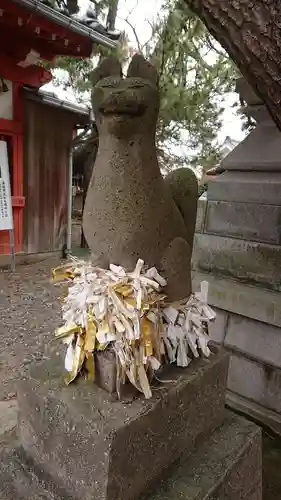 湊稲荷神社の狛犬