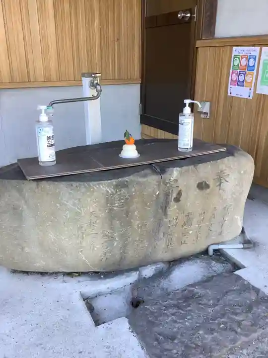 太部古天神社の手水舎