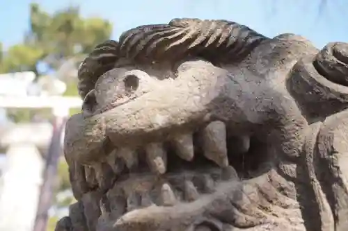 鴻神社の狛犬