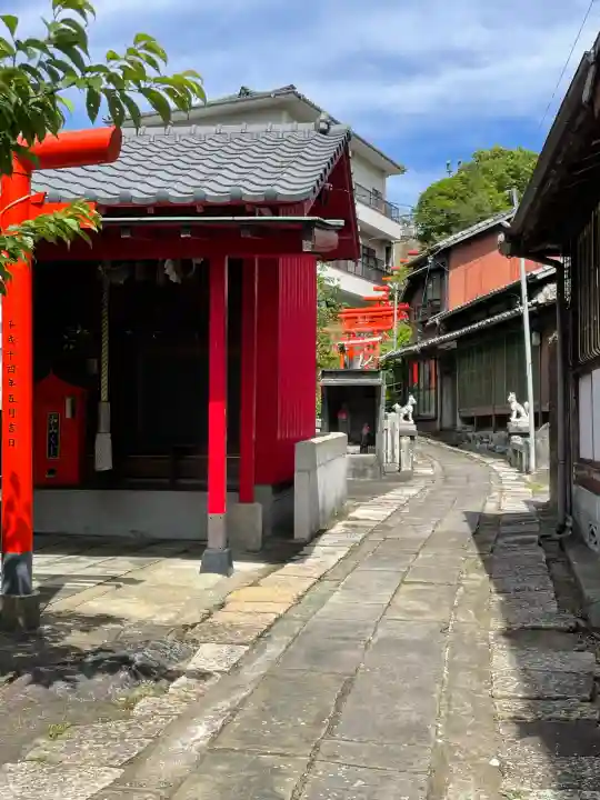 松嶋稲荷神社の{uncategorized: "未分類", other: "その他", undefined: "問題あり", building: "その他建物", grave: "お墓", sacred_gate: "鳥居", guardian: "狛犬", statue: "像", buddha: "仏像", history: "歴史", nature: "自然", garden: "庭園", animal: "動物", pagoda: "塔", temizu: "手水舎", mountain_gate: "山門・神門", sanctuary: "本殿・本堂", subordinate: "末社・摂社", art: "芸術", scenery: "景色", jizo: "地蔵", ema: "絵馬", goshuin: "御朱印", omikuji: "おみくじ", items: "授与品その他", amulet: "お守り", goshuincho: "御朱印帳", eats: "食事", festival: "お祭り", votive_dance: "神楽", shichigosan: "七五三参", wedding: "結婚式", experience: "体験その他", initially: "初詣", around: "周辺", anti_infection: "感染症対策"}