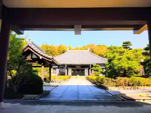 長寿寺の本殿・本堂