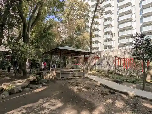 生田神社の{uncategorized: "未分類", other: "その他", undefined: "問題あり", building: "その他建物", grave: "お墓", sacred_gate: "鳥居", guardian: "狛犬", statue: "像", buddha: "仏像", history: "歴史", nature: "自然", garden: "庭園", animal: "動物", pagoda: "塔", temizu: "手水舎", mountain_gate: "山門・神門", sanctuary: "本殿・本堂", subordinate: "末社・摂社", art: "芸術", scenery: "景色", jizo: "地蔵", ema: "絵馬", goshuin: "御朱印", omikuji: "おみくじ", items: "授与品その他", amulet: "お守り", goshuincho: "御朱印帳", eats: "食事", festival: "お祭り", votive_dance: "神楽", shichigosan: "七五三参", wedding: "結婚式", experience: "体験その他", initially: "初詣", around: "周辺", anti_infection: "感染症対策"}