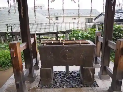 正八幡神社の手水舎