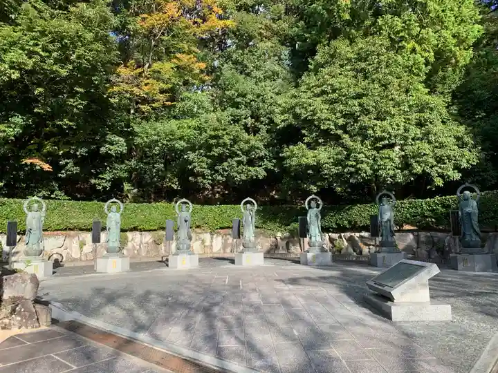 花山院菩提寺の地蔵