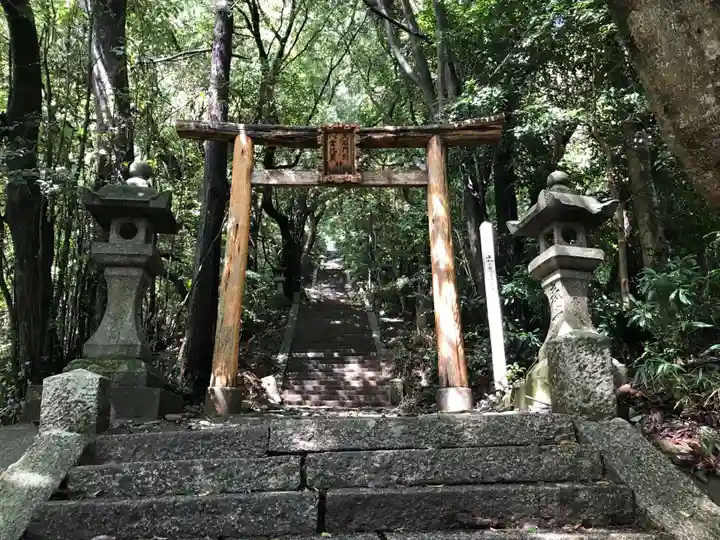 天石門別八倉比売神社の鳥居