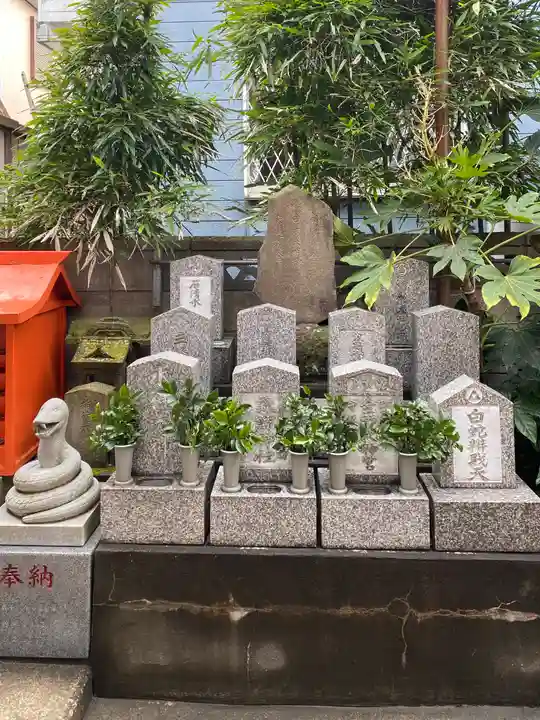 豊受稲荷本宮のその他建物