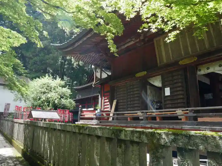 北口本宮冨士浅間神社の本殿・本堂