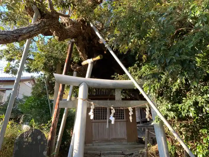 駒形神社の末社・摂社