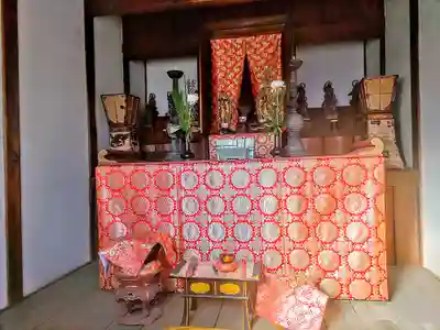 薬師堂の本殿・本堂