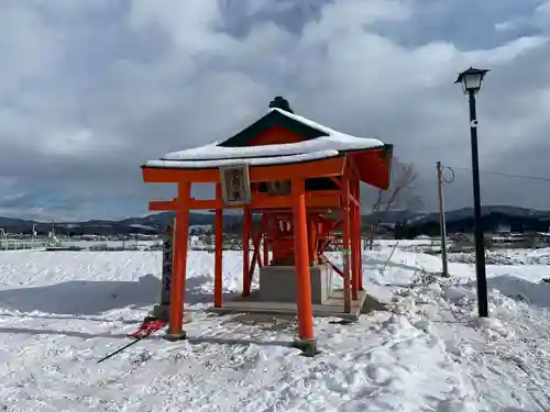 志賀理和氣神社の末社