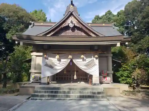 鶴岡八幡神社の本殿