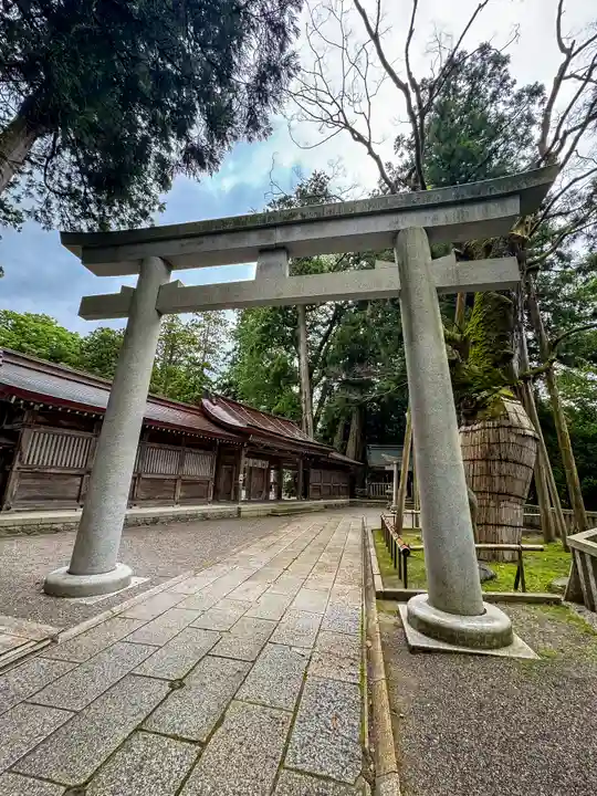 白山比咩神社(石川県)