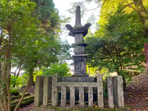 鳥海山大物忌神社蕨岡口ノ宮の塔