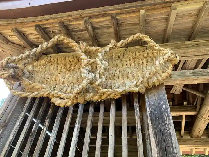 赤留大宝院不動堂の山門・神門