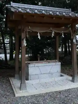 菱妻神社の手水舎