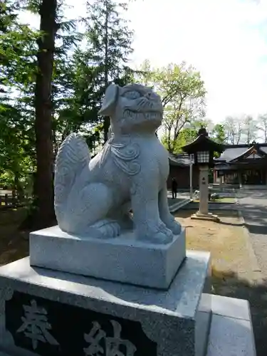 鷹栖神社の狛犬