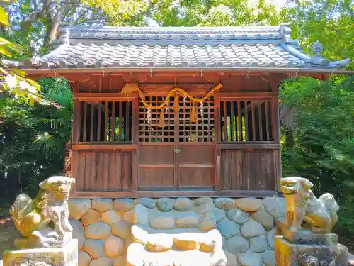 神明社（両寺内）の本殿