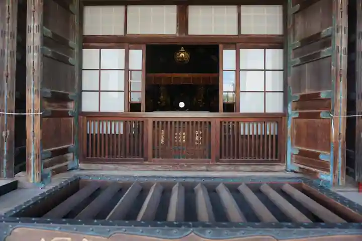 護国寺の本殿・本堂