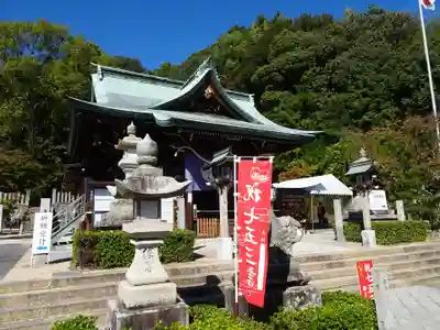 草津八幡宮の本殿・本堂