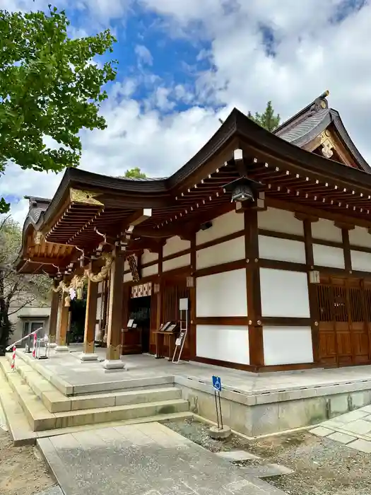 夜疑神社の本殿