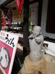 大窪寺の像