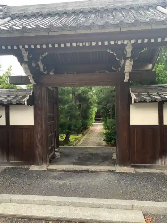 正塔院の山門・神門