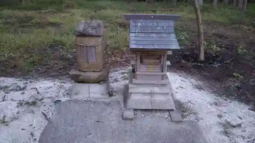 鹿嶋三嶋神社の末社