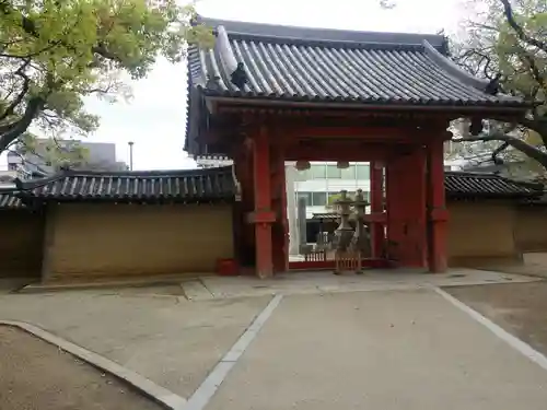 西宮神社の山門