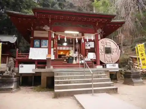 聖神社の本殿