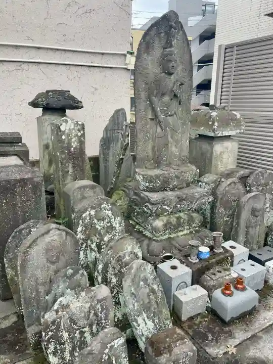清源寺の{uncategorized: "未分類", other: "その他", undefined: "問題あり", building: "その他建物", grave: "お墓", sacred_gate: "鳥居", guardian: "狛犬", statue: "像", buddha: "仏像", history: "歴史", nature: "自然", garden: "庭園", animal: "動物", pagoda: "塔", temizu: "手水舎", mountain_gate: "山門・神門", sanctuary: "本殿・本堂", subordinate: "末社・摂社", art: "芸術", scenery: "景色", jizo: "地蔵", ema: "絵馬", goshuin: "御朱印", omikuji: "おみくじ", items: "授与品その他", amulet: "お守り", goshuincho: "御朱印帳", eats: "食事", festival: "お祭り", votive_dance: "神楽", shichigosan: "七五三参", wedding: "結婚式", experience: "体験その他", initially: "初詣", around: "周辺", anti_infection: "感染症対策"}