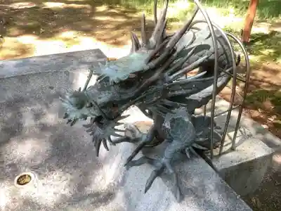 国玉神社・八劔社合殿の手水舎