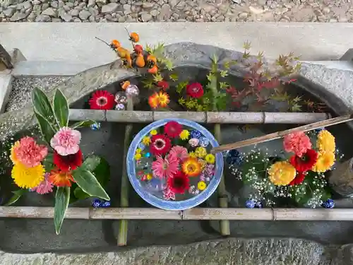 彦嶽宮の手水舎