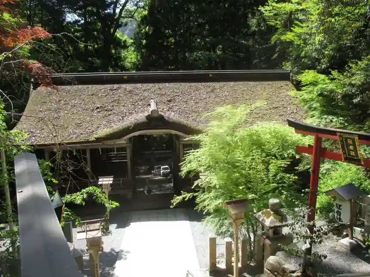 由岐神社の本殿・本堂
