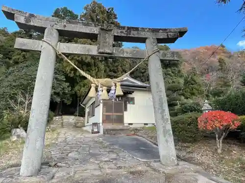 白方神社の鳥居