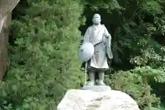 安楽寺の像