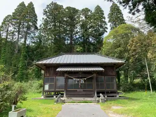 諏訪神社の本殿・本堂