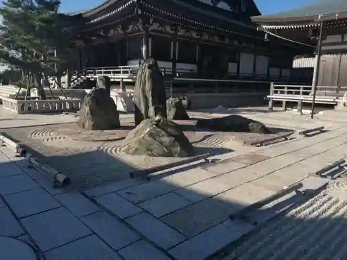 忉利天上寺の庭園